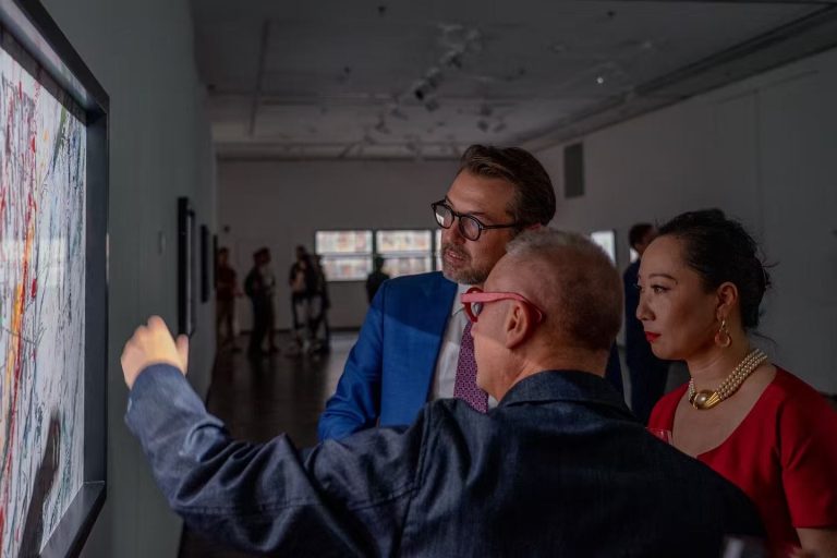 10279b7cc23f1ee757abc5980a4ab340