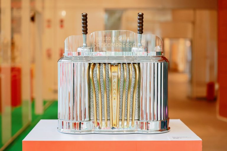 mmexport9b2dfc4f7fac9923371a2f67aa10cd89_1765181641115